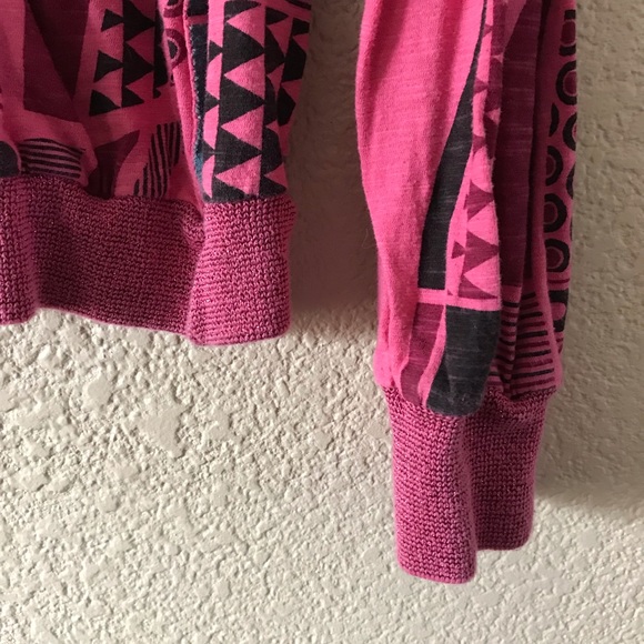 Pink hot air balloon sweater - Picture 3 of 5